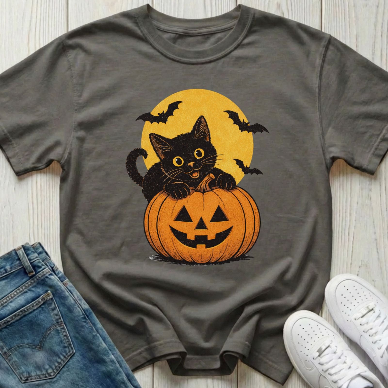 Vintage Black Cat Halloween T-shirt
